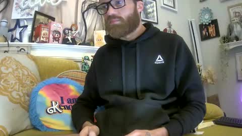 Snapshot of 90210screamer chatting on February 2026 03:23:02 AM 90210screamer online show from February 2026 03:23:02 AM