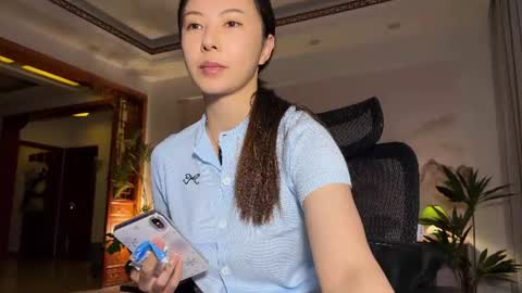 lily online show from July 2026 02:40:02 PM