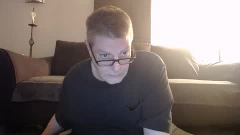Snapshot of 989guy chatting on April 2026 10:35:02 PM 989guy online show from April 2026 10:35:02 PM