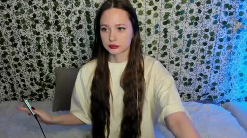 Snapshot of _52_ chatting on January 2025 02:17:02 PM EMILY AND  MARCUS online show from January 2025 02:17:02 PM