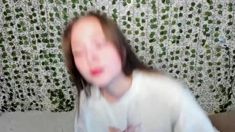 Snapshot of _52_ chatting on February 2025 06:19:01 AM EMILY AND  MARCUS online show from February 2025 06:19:01 AM