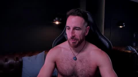 _adamcoper_ online show from November 2025 03:45:02 PM