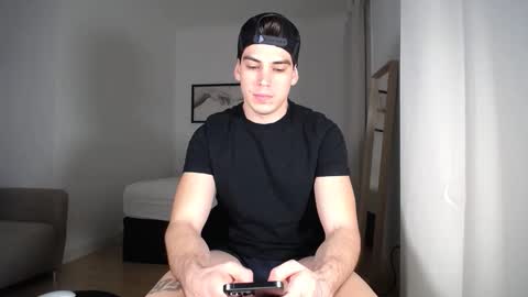 _aesthetic online show from April 2026 06:27:02 PM