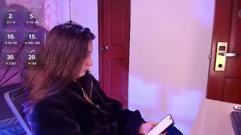  Alaia online show from March 2026 12:05:03 PM