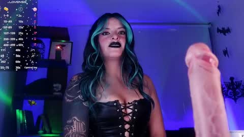 Snapshot of _alice_d chatting on February 2025 07:17:02 PM Miss Alice My internet sucks these days see you soon online show from February 2025 07:17:02 PM