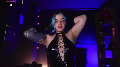 Snapshot of _alice_d chatting on November 2025 08:54:02 PM Miss Alice My internet sucks these days see you soon online show from November 2025 08:54:02 PM