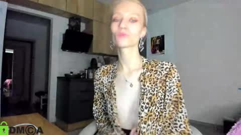 Gaylord online show from November 2025 08:17:02 AM