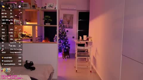 Mia online show from January 2025 04:27:01 PM