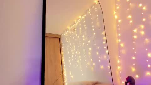 Snapshot of _allisongomez chatting on December 2025 12:05:02 AM _allisongomez online show from December 2025 12:05:02 AM