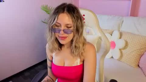 _amymoore online show from June 2026 01:26:02 AM