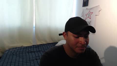 _ander_wolf_ online show from October 2025 06:47:02 PM