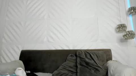 Andrew online show from December 2024 10:37:01 PM