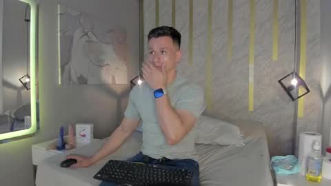 Andrew online show from January 2025 07:07:02 PM