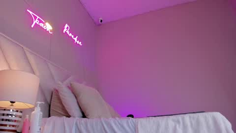 ngela  online show from February 2025 06:36:02 PM