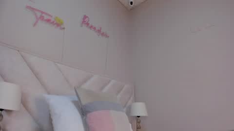 Snapshot of _angela_x chatting on June 2026 11:20:01 AM ngela online show from June 2026 11:20:01 AM
