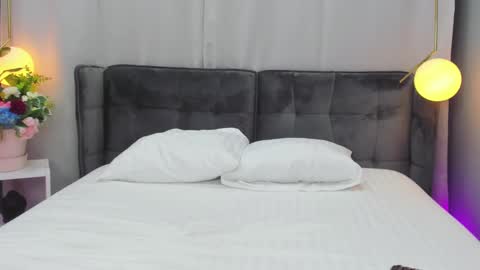 Anna online show from March 2025 08:38:02 PM