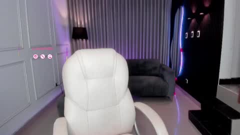 Ana online show from February 2025 07:48:02 PM