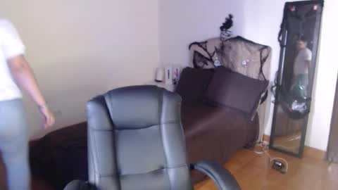 Snapshot of _anne_hot chatting on November 2025 06:43:02 PM Anne online show from November 2025 06:43:02 PM