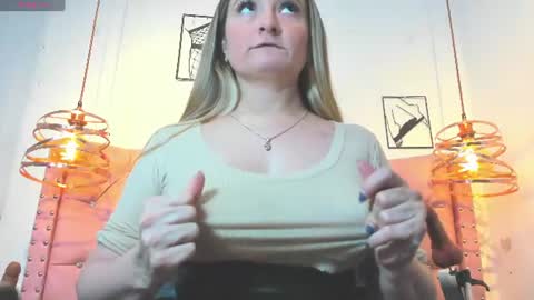 _antonella_11 online show from June 2026 10:30:01 PM