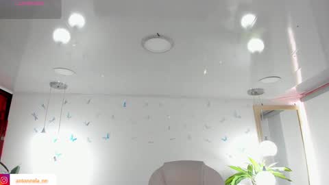 antonnela online show from February 2026 02:37:01 PM