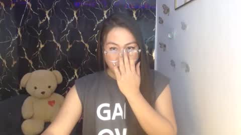 Snapshot of _arah chatting on November 2025 10:32:01 AM arah online show from November 2025 10:32:01 AM