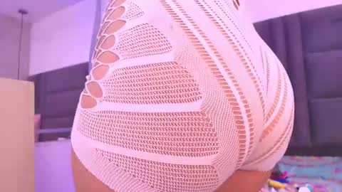 Snapshot of _arle_ chatting on November 2025 03:17:01 AM Arlet online show from November 2025 03:17:01 AM