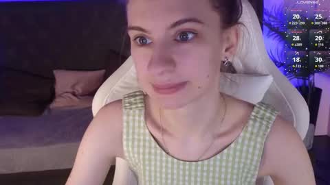 _ash_leyy_ online show from February 2026 01:32:01 AM