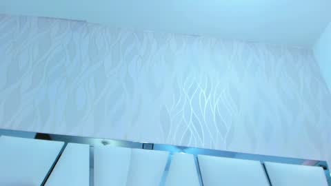 Aura online show from February 2025 06:11:02 AM