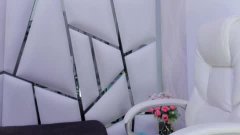 Aura online show from March 2025 06:50:02 AM