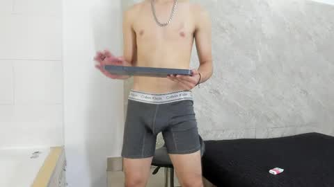 _axel_09 online show from April 2026 07:45:01 AM