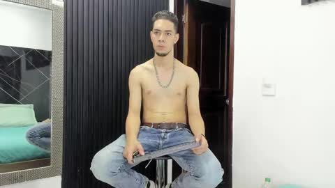 _axel_09 online show from May 2026 03:55:02 AM