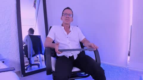 _axelking_ online show from March 2026 11:39:02 AM