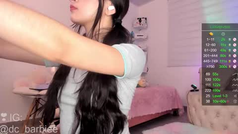 Andrea online show from November 2025 10:31:02 PM