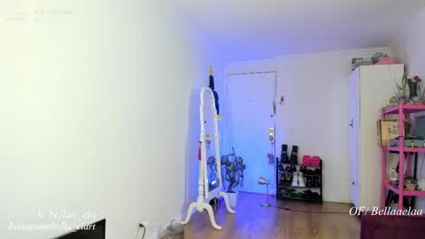 Ella  online show from February 2025 10:20:01 PM