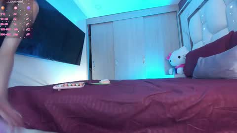 _bellaswwet_ online show from February 2025 02:20:02 PM