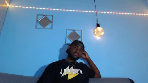 Andrew online show from February 2026 02:20:02 AM