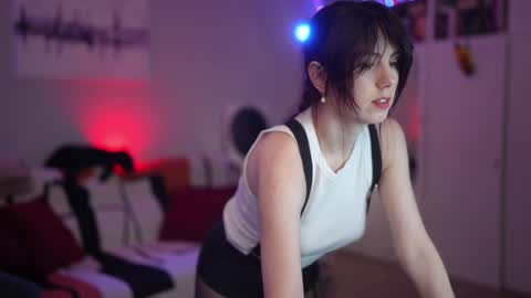 Lili online show from March 2026 05:59:01 AM