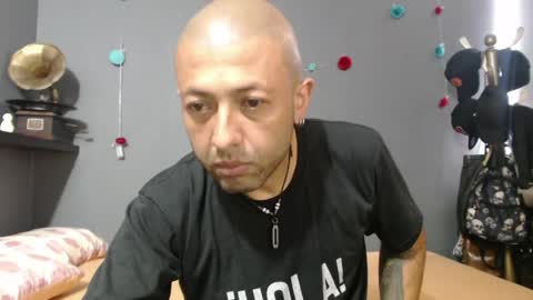 _bonnie__and_clyde online show from June 2026 07:25:01 PM