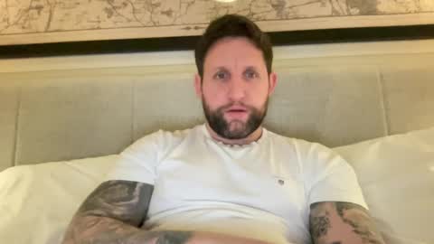 Snapshot of _british_hung_ chatting on February 2025 09:30:01 PM  UK BigThick Cock  online show from February 2025 09:30:01 PM