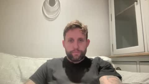 Snapshot of _british_hung_ chatting on October 2025 04:41:01 PM  UK BigThick Cock  online show from October 2025 04:41:01 PM