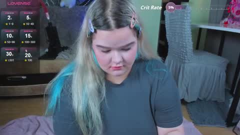 _candym1lky_ online show from November 2025 06:34:01 AM