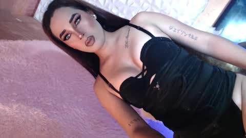 Snapshot of _caroline69 chatting on January 2025 08:45:01 AM Caroline online show from January 2025 08:45:01 AM