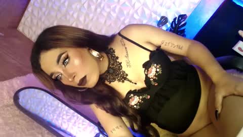 Snapshot of _caroline69 chatting on February 2025 04:36:01 PM Caroline online show from February 2025 04:36:01 PM