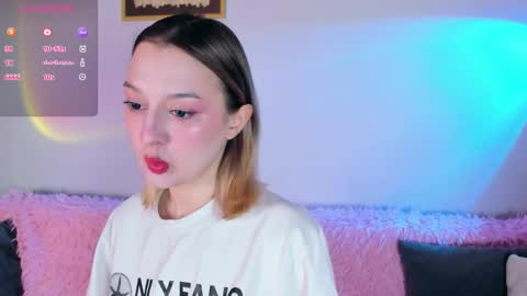 Christina Chris online show from November 2025 06:52:01 AM