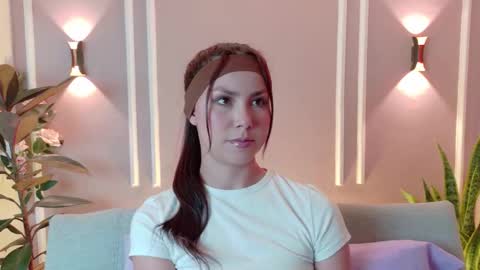 Snapshot of _celestee_1 chatting on February 2026 09:15:02 PM Celeste online show from February 2026 09:15:02 PM