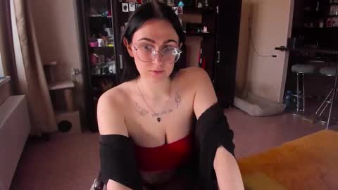 Chrissy online show from March 2026 09:05:01 AM