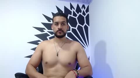 Snapshot of _christopher_dennis_ chatting on January 2025 01:02:01 AM CRIS online show from January 2025 01:02:01 AM