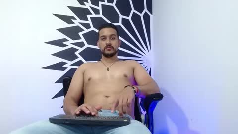 Snapshot of _christopher_dennis_ chatting on January 2025 01:39:02 AM CRIS online show from January 2025 01:39:02 AM