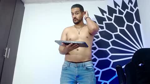 Snapshot of _christopher_dennis_ chatting on February 2025 01:47:02 AM CRIS online show from February 2025 01:47:02 AM