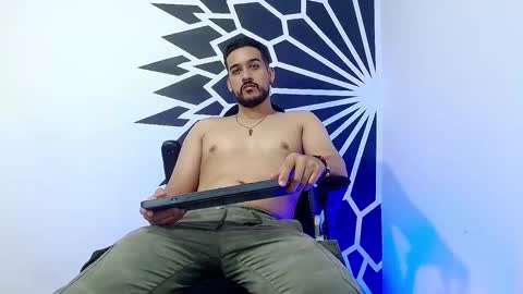 Snapshot of _christopher_dennis_ chatting on February 2025 01:25:02 AM CRIS online show from February 2025 01:25:02 AM